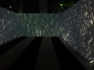 Installationsfoto. SUPERFLEX, Psychoplankton, 2022.