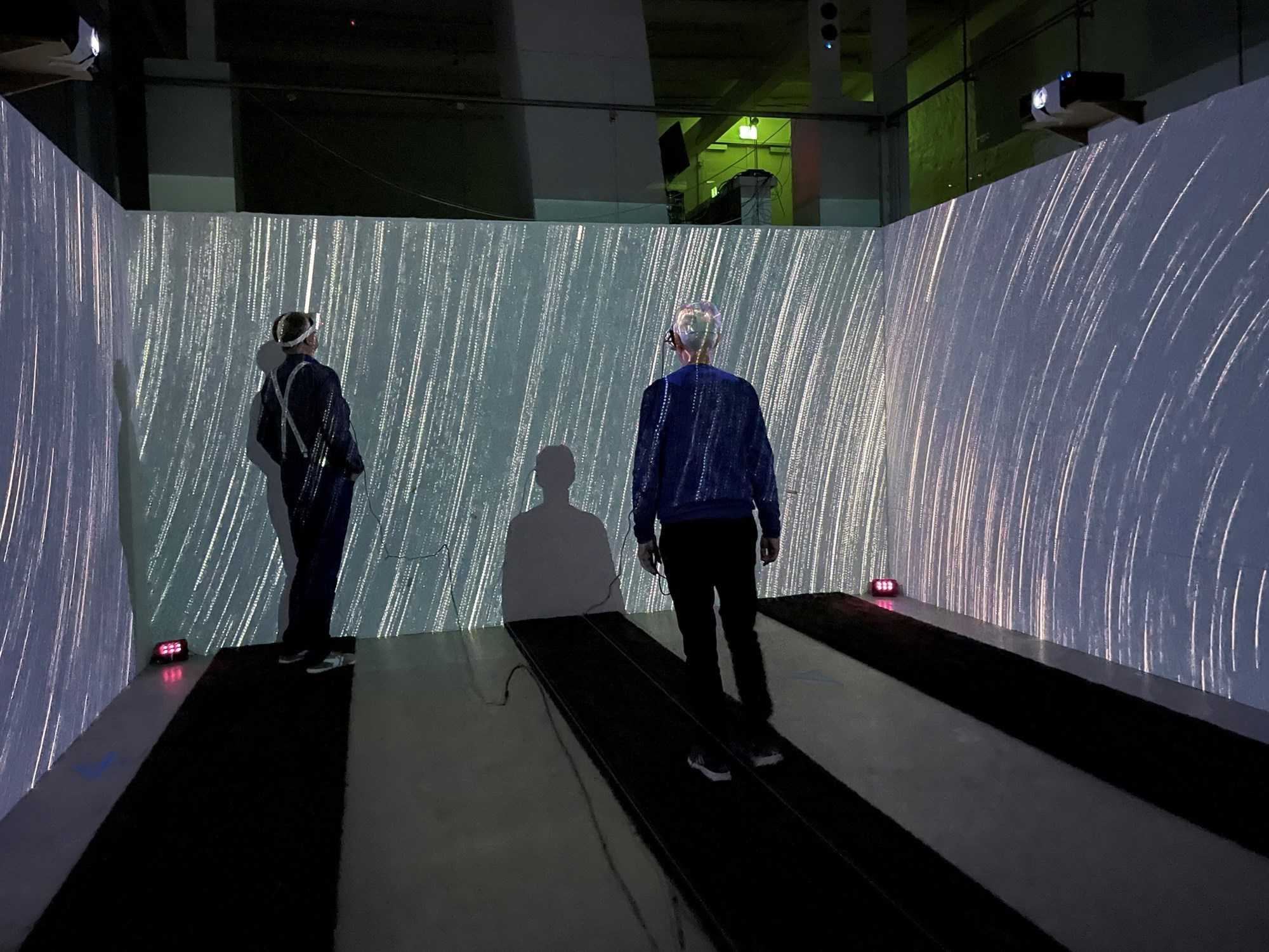 Installationsfoto. SUPERFLEX, Psychoplankton, 2022.