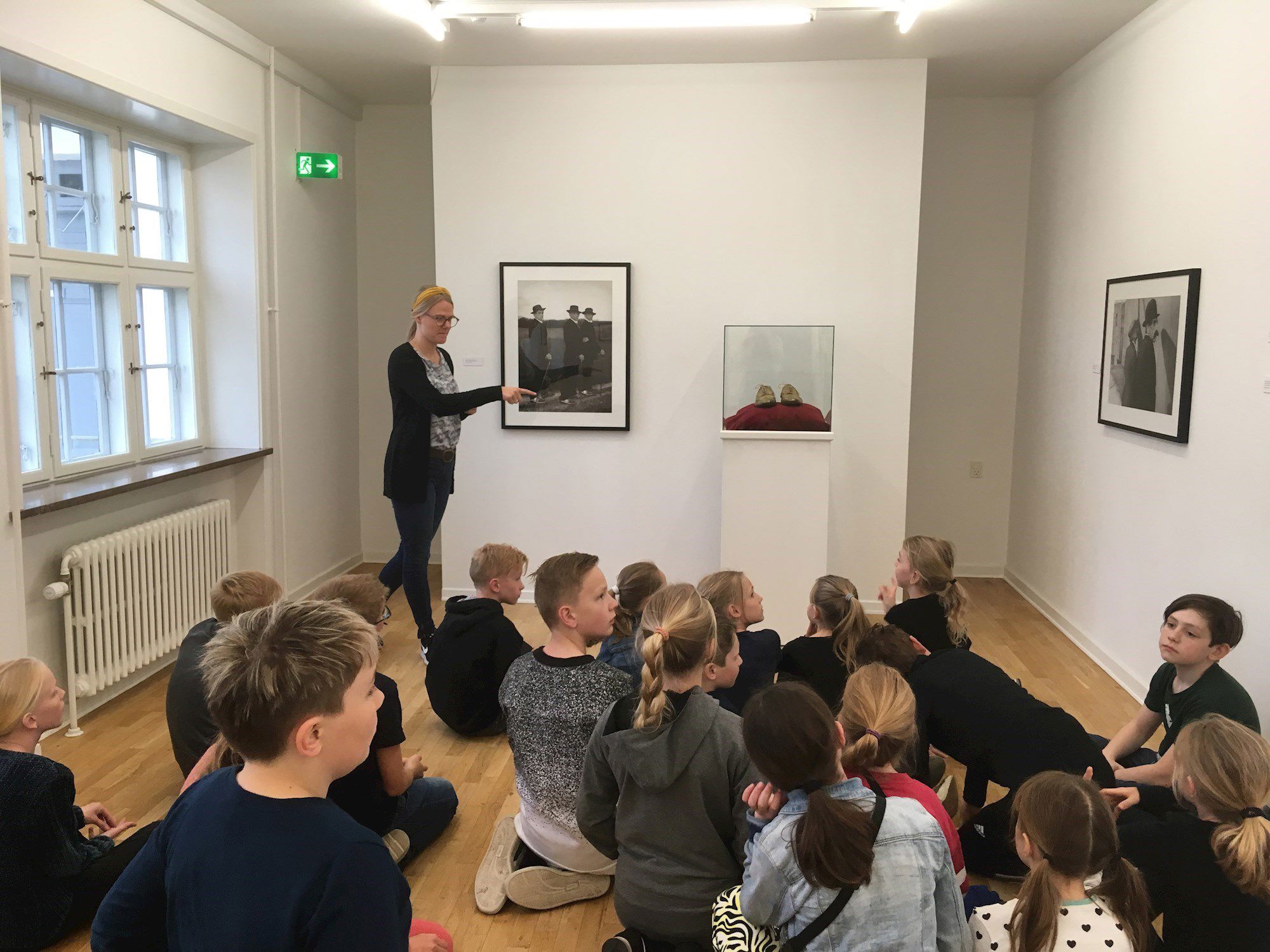 Omvisning med elever fra grundskolen