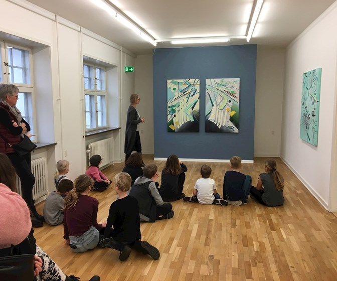 Kunstsamtale med børn i udstillingen