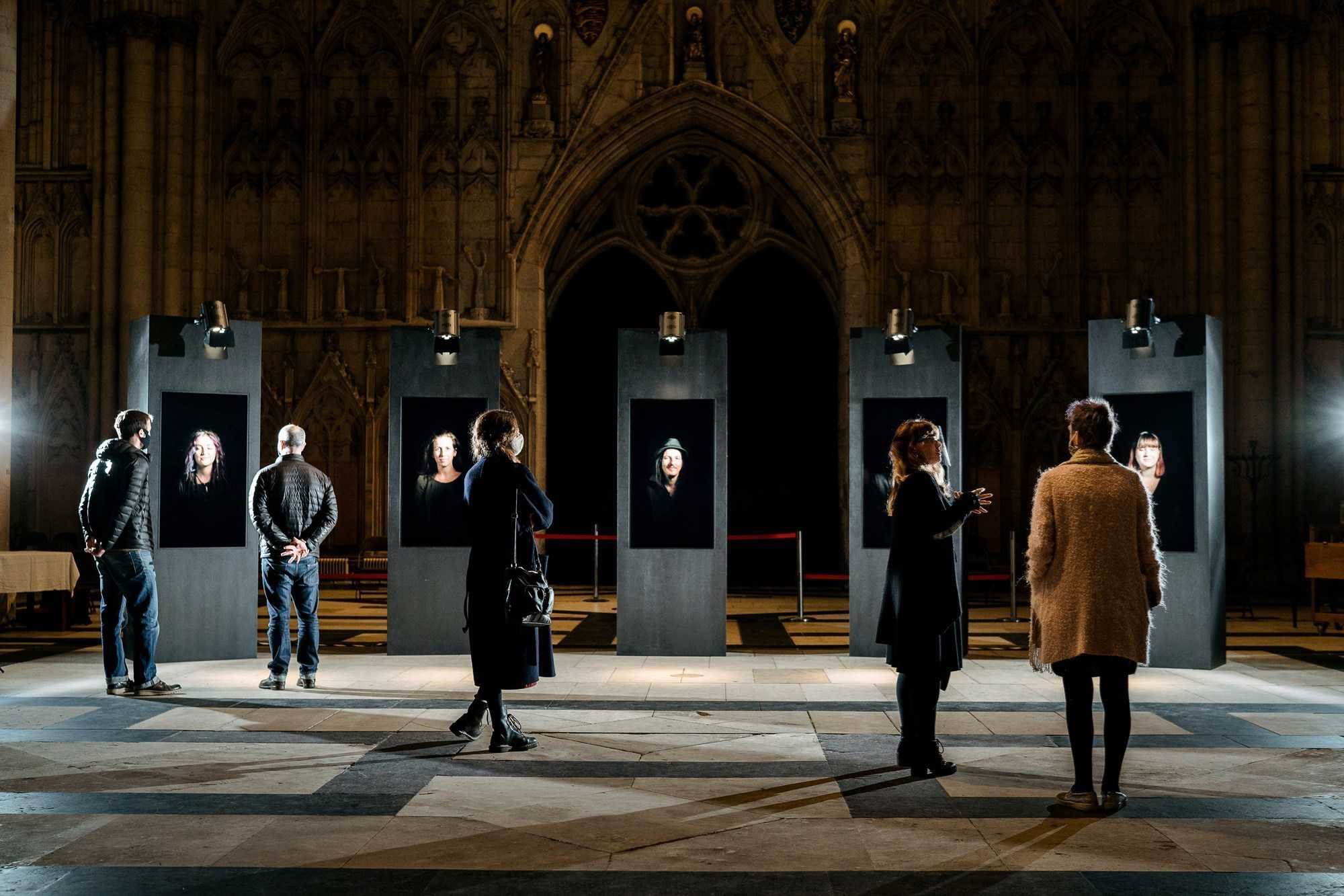 Installationsfoto af People We Love, England