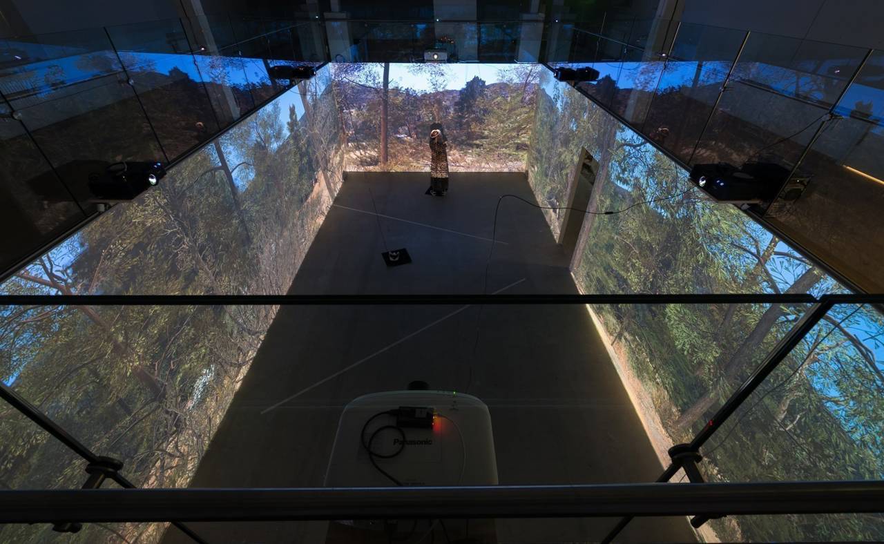 VR-installation på Viborg Kunsthal. 'A&E VR Eksperiment Adolf Adam And Eva Eve' af Paul McCarthy, 2021.