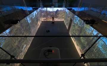 VR-installation på Viborg Kunsthal. 'A&E VR Eksperiment Adolf Adam And Eva Eve' af Paul McCarthy, 2021.