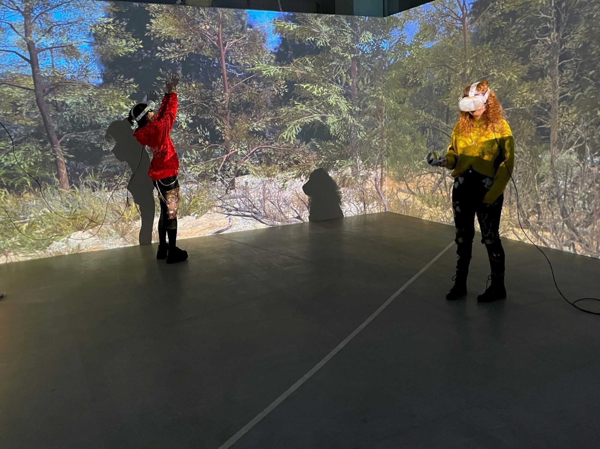 VR-installation på Viborg Kunsthal. 'A&E VR Eksperiment Adolf Adam And Eva Eve' af Paul McCarthy, 2021.