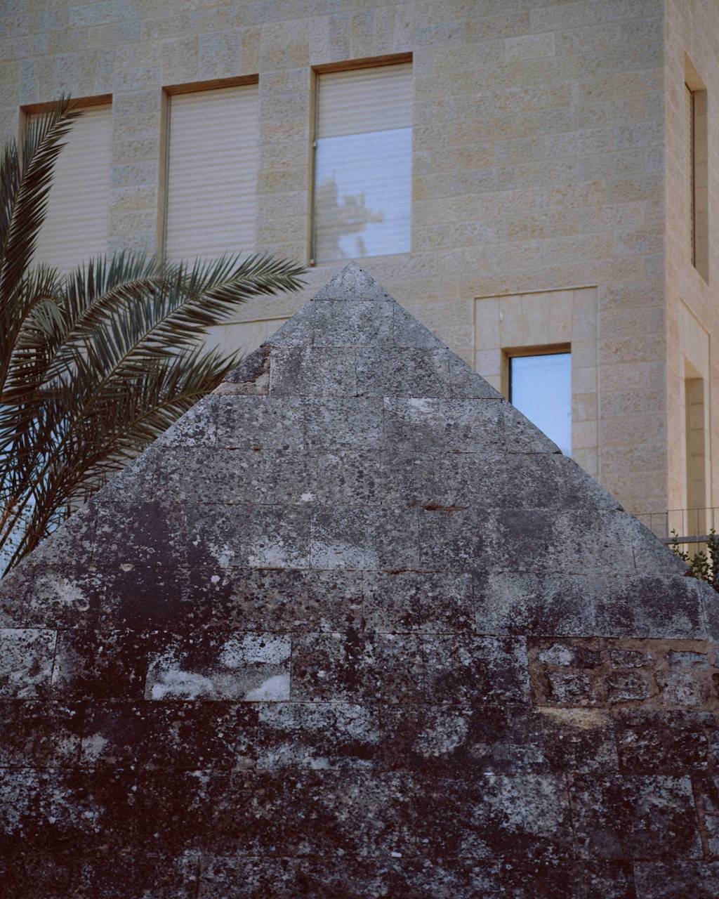 Værkfoto - Sites For Myths