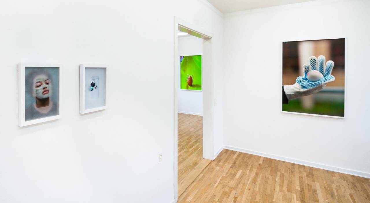 Installationsfoto. 'Oddly Satifying' Fryd Frydendahl, 2022