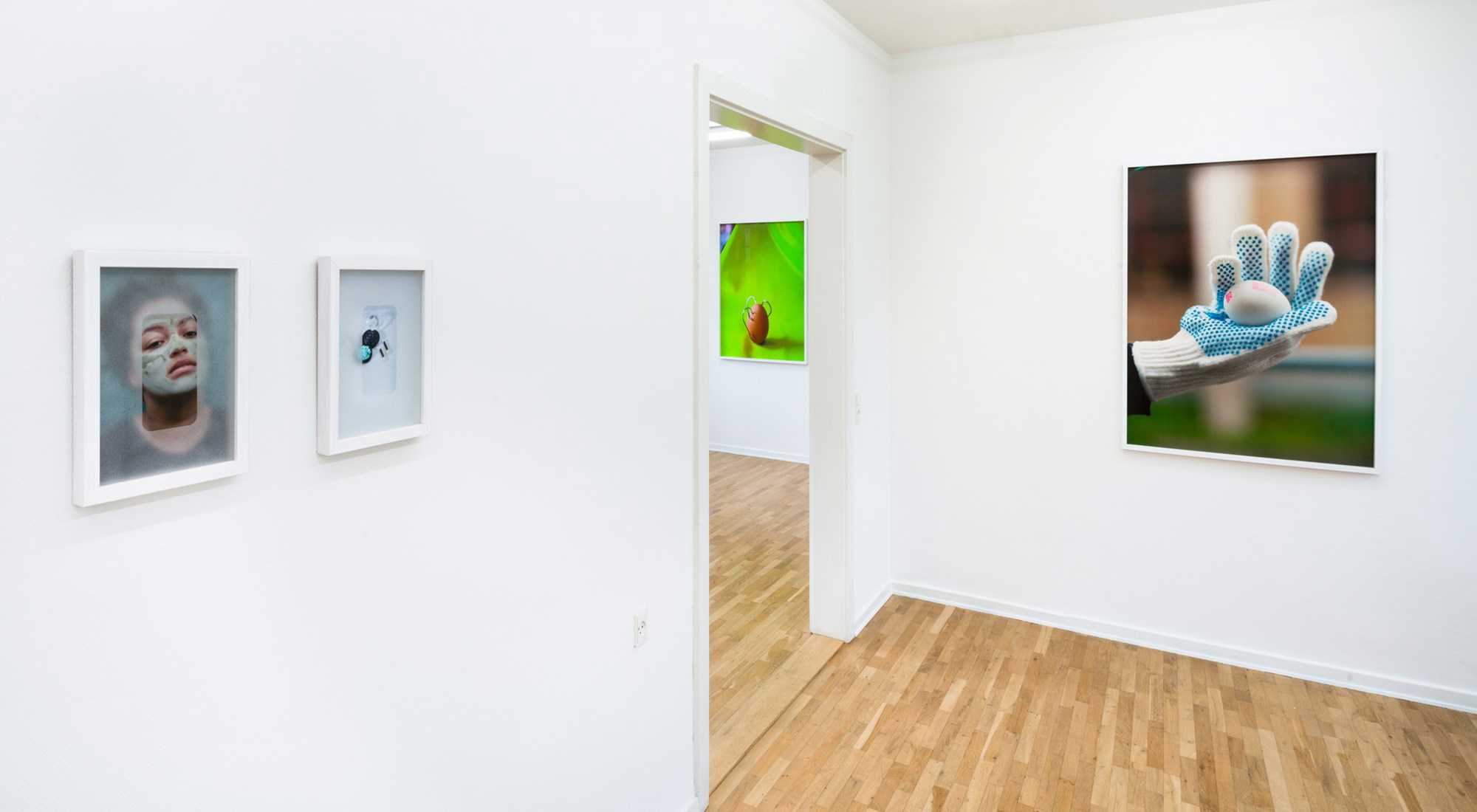 Installationsfoto. 'Oddly Satifying' Fryd Frydendahl, 2022