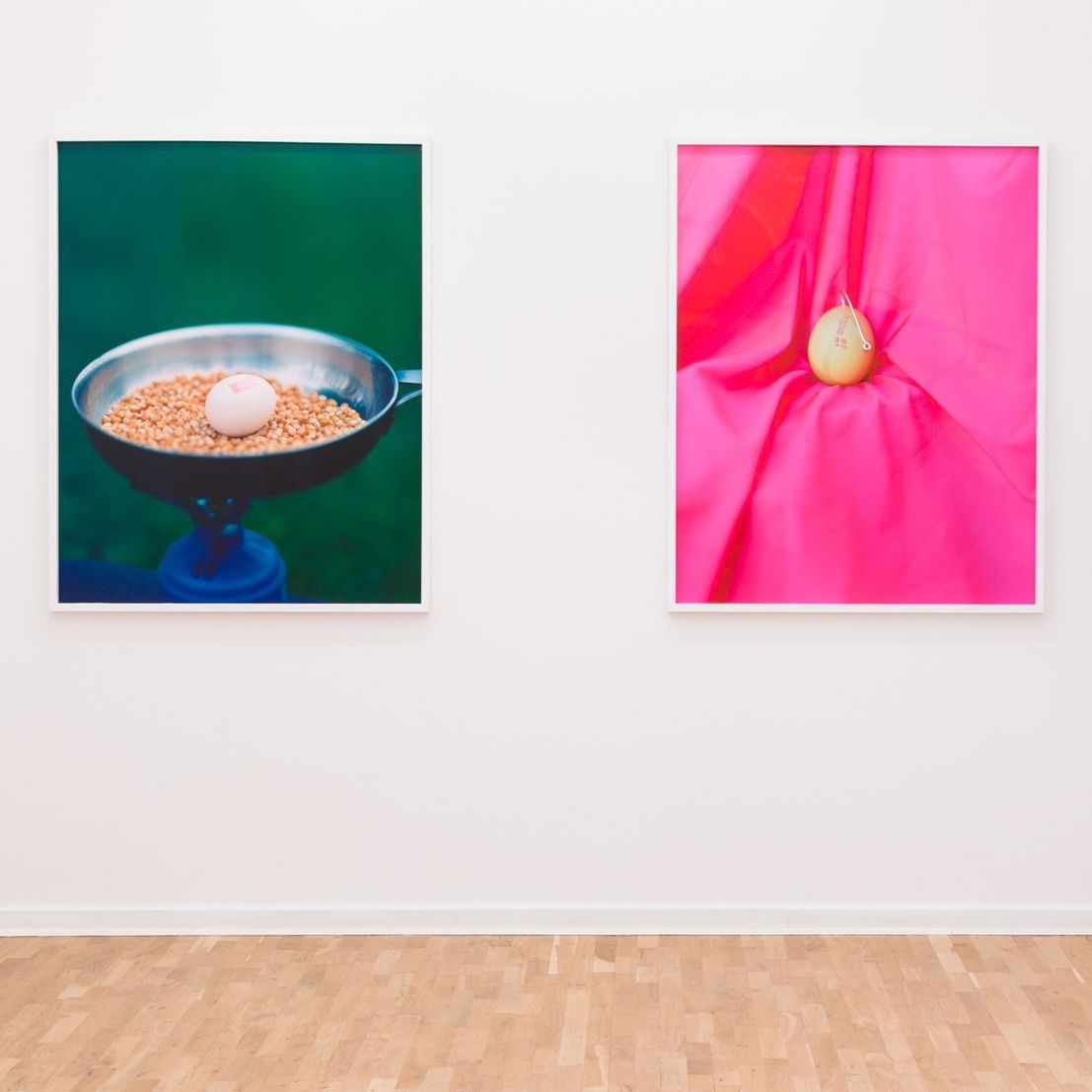 Installationsfoto. 'Oddly Satifying' Fryd Frydendahl, 2022