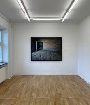 Installationsfoto 2022. Sunken Gardens af Helene Schmitz, Viborg Kunsthal