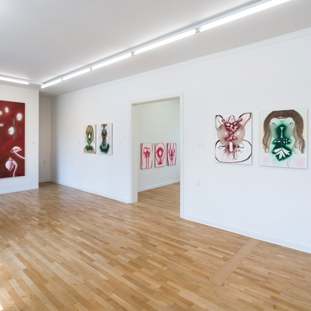 Installationsfoto, Kathrine Ærtebjerg, Viol Hvidkål Væren, 2021