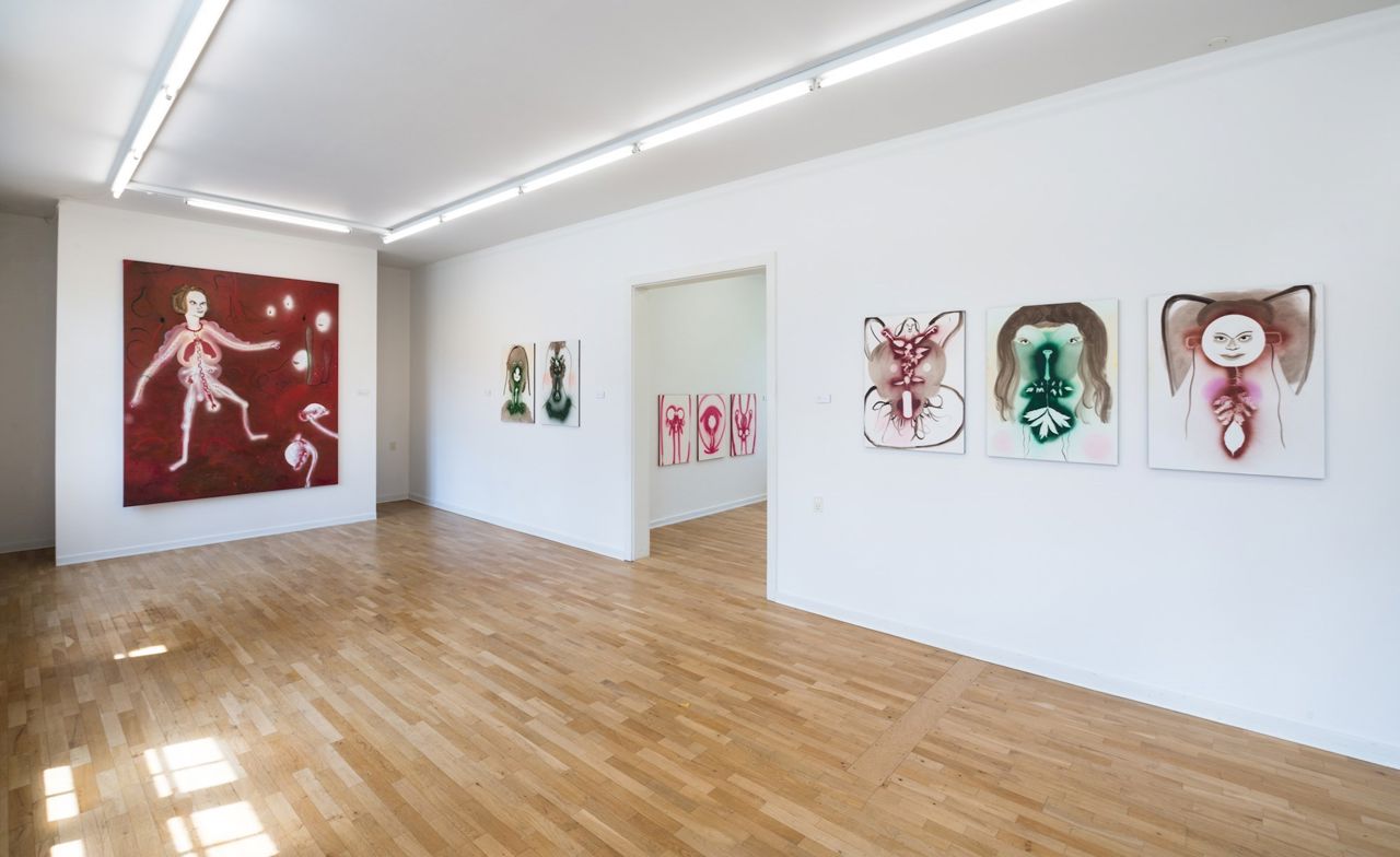 Installationsfoto, Kathrine Ærtebjerg, Viol Hvidkål Væren, 2021