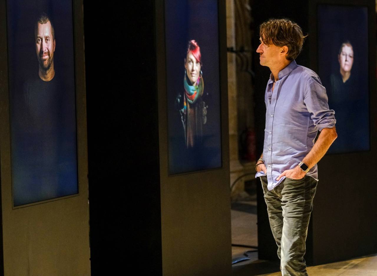 Installationsfoto af People We Love, England