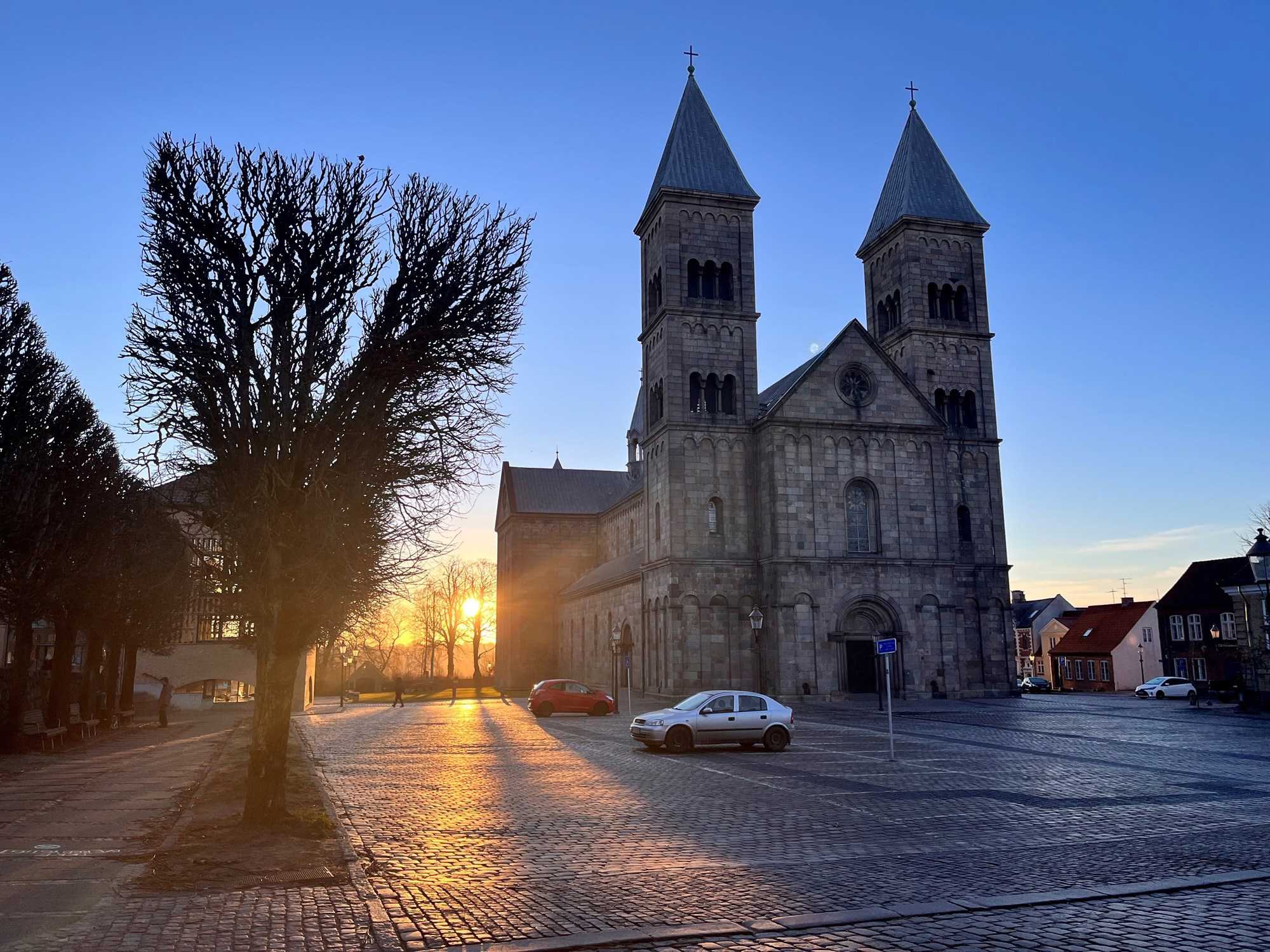 Viborg Domkirke set fra parkeringspladsen, 2023