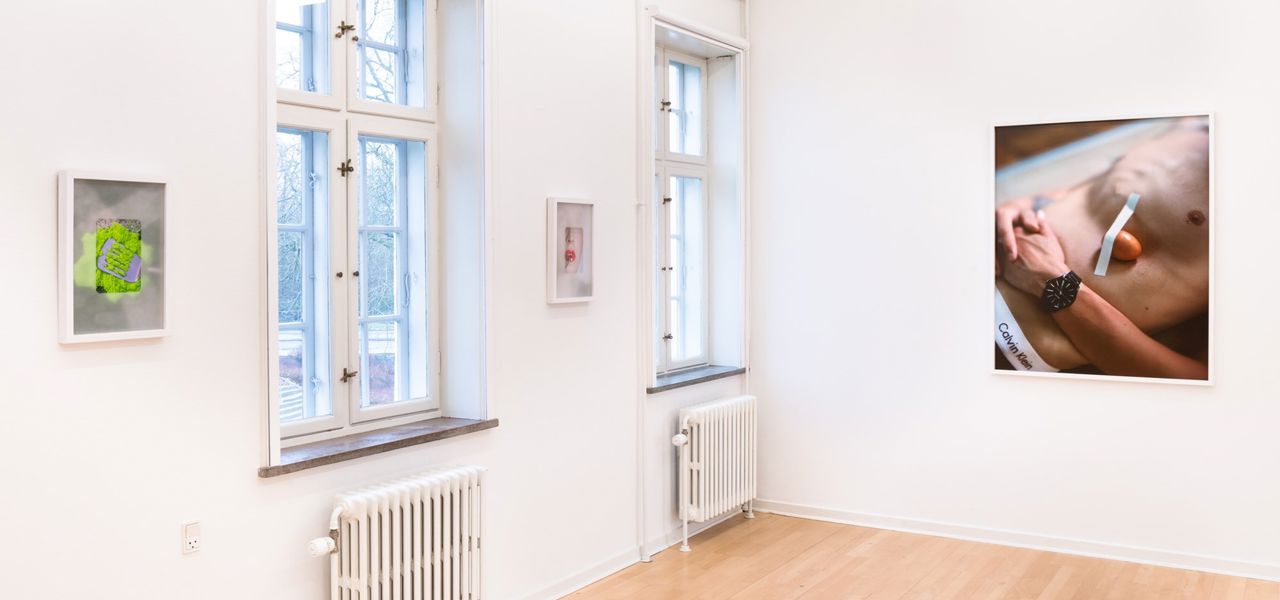 Installationsfoto. 'Oddly Satifying' Fryd Frydendahl, 2022